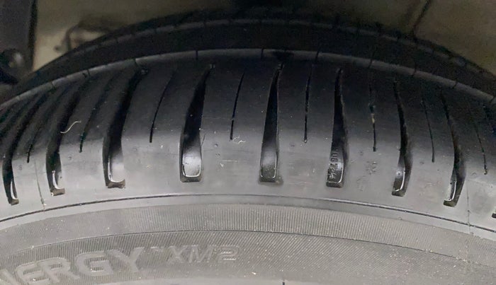 2017 Hyundai Xcent SX 1.2, Petrol, Manual, 92,097 km, Right Rear Tyre Tread