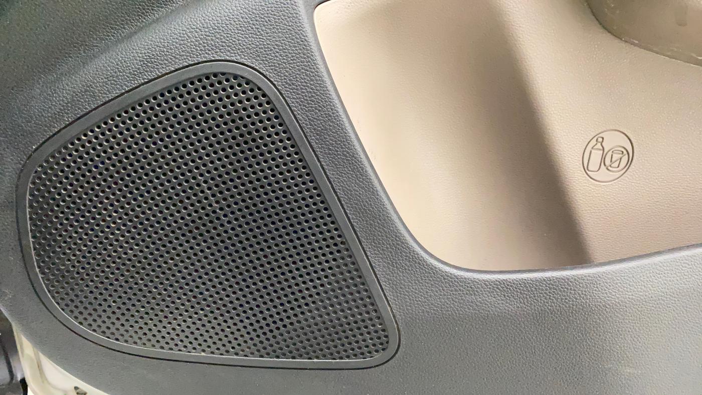 2017 Hyundai Xcent SX 1.2, Petrol, Manual, 92,097 km, Speaker
