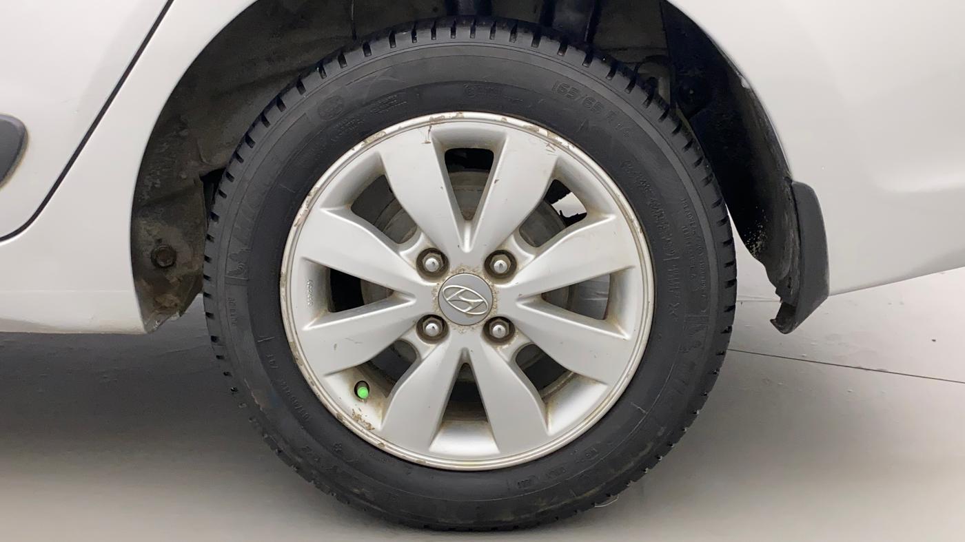 2017 Hyundai Xcent SX 1.2, Petrol, Manual, 92,097 km, Left Rear Wheel