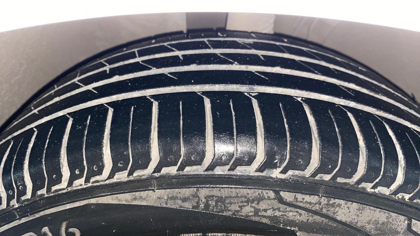 2019 Skoda Octavia L&K 1.8 TSI AT, Petrol, Automatic, 41,967 km, Left Front Tyre Tread