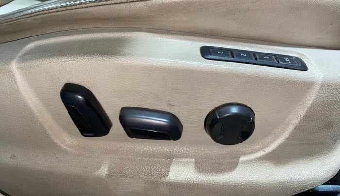 2019 Skoda Octavia L&K 1.8 TSI AT, Petrol, Automatic, 41,724 km, Driver Side Adjustment Panel