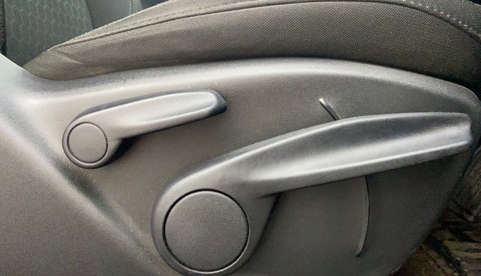 2018 Jeep Compass SPORT 1.4 PETROL, Petrol, Manual, 30,738 km, Driver Side Adjustment Panel