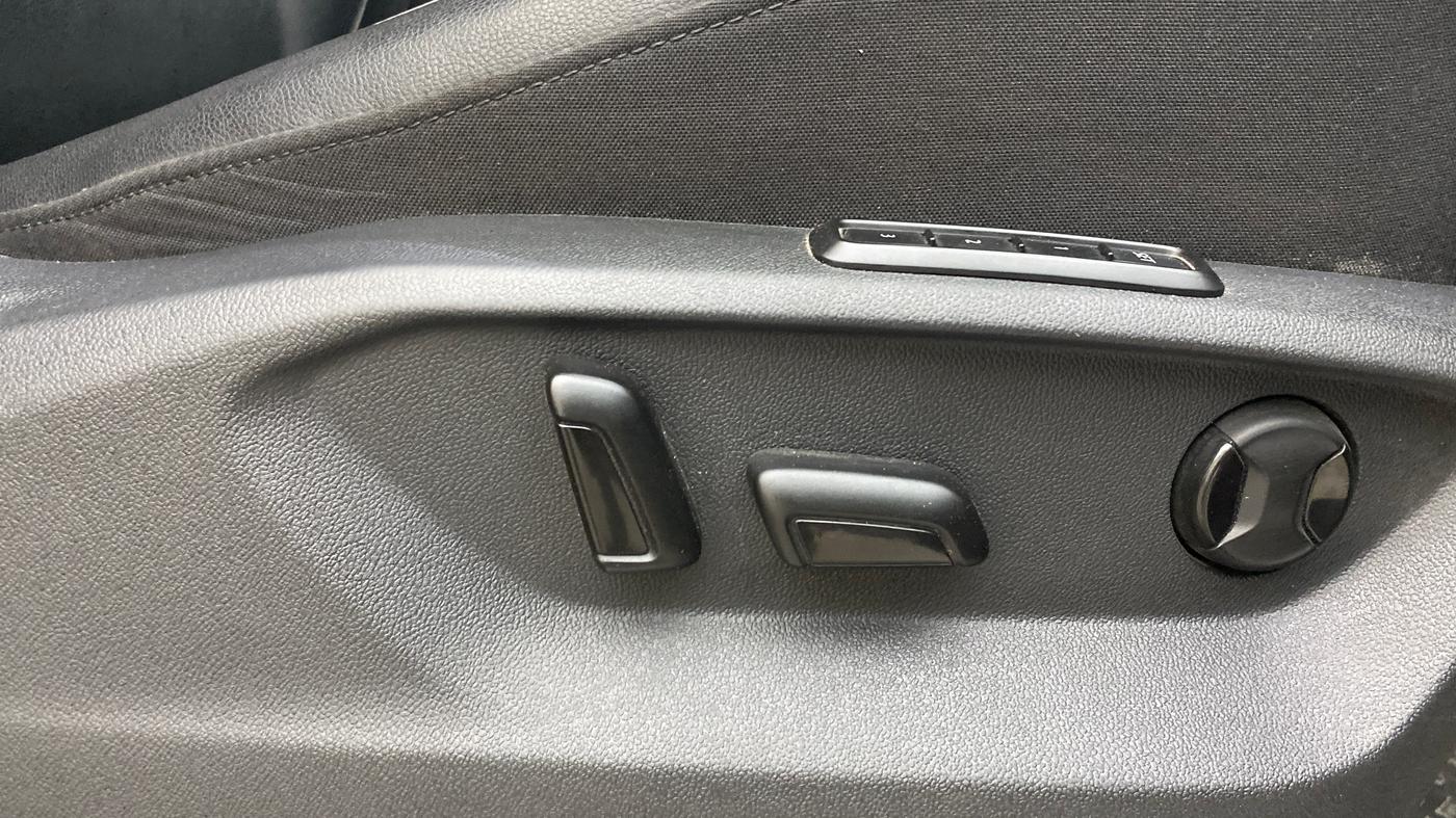2020 Volkswagen TIGUAN ALL SPACE 2.0 TSI, Petrol, Automatic, 57,027 km, Driver Side Adjustment Panel