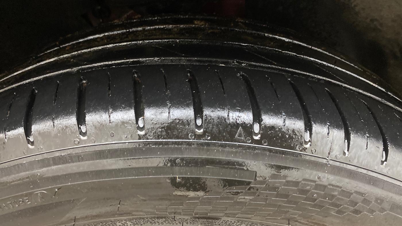 2020 Volkswagen TIGUAN ALL SPACE 2.0 TSI, Petrol, Automatic, 57,027 km, Right Front Tyre Tread