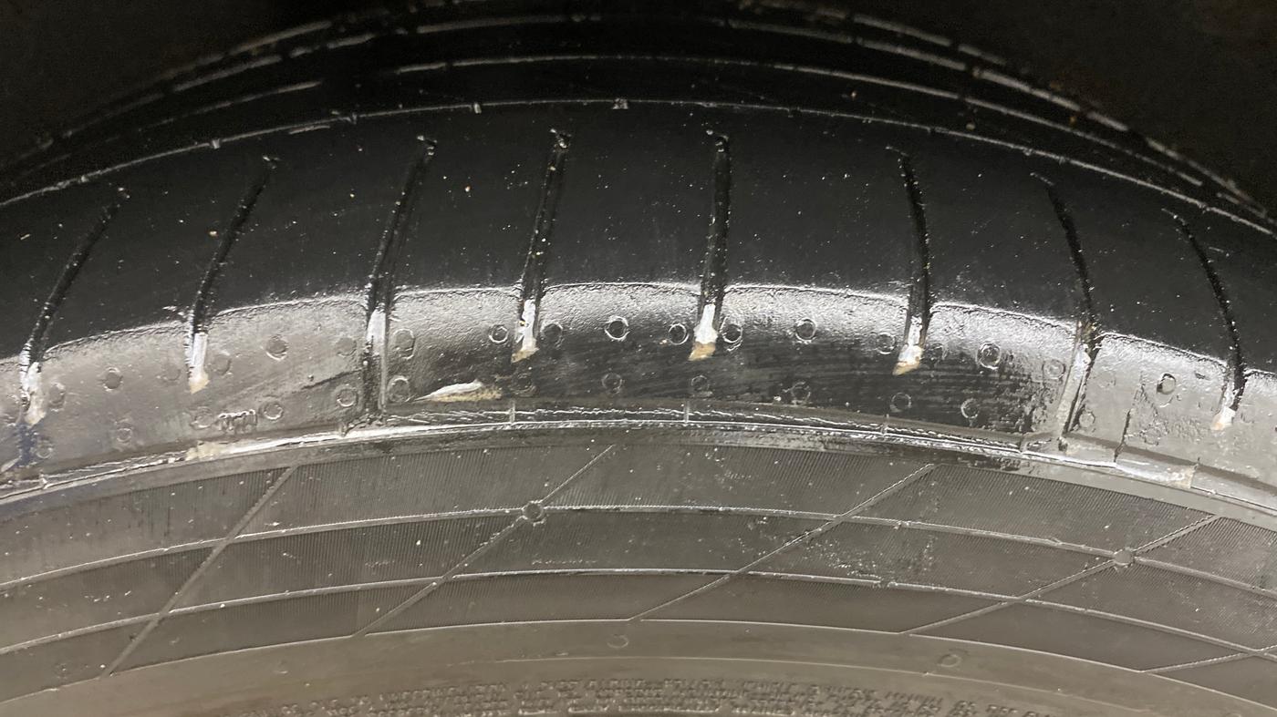 2020 Volkswagen TIGUAN ALL SPACE 2.0 TSI, Petrol, Automatic, 57,027 km, Right Rear Tyre Tread