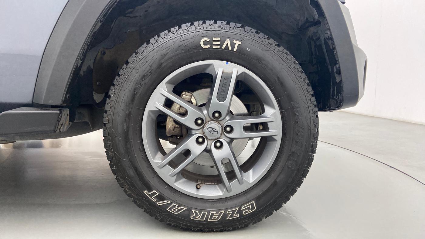 2021 Mahindra Thar LX PETROL HT 4WD AT, Petrol, Automatic, 20,002 km, Right Front Wheel