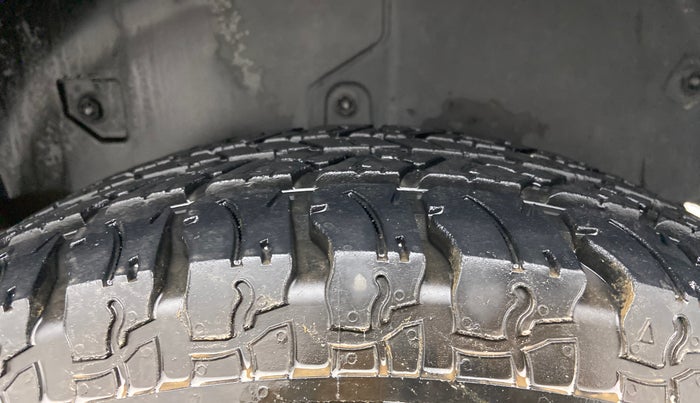 2021 Mahindra Thar LX PETROL HT 4WD AT, Petrol, Automatic, 20,002 km, Left Rear Tyre Tread