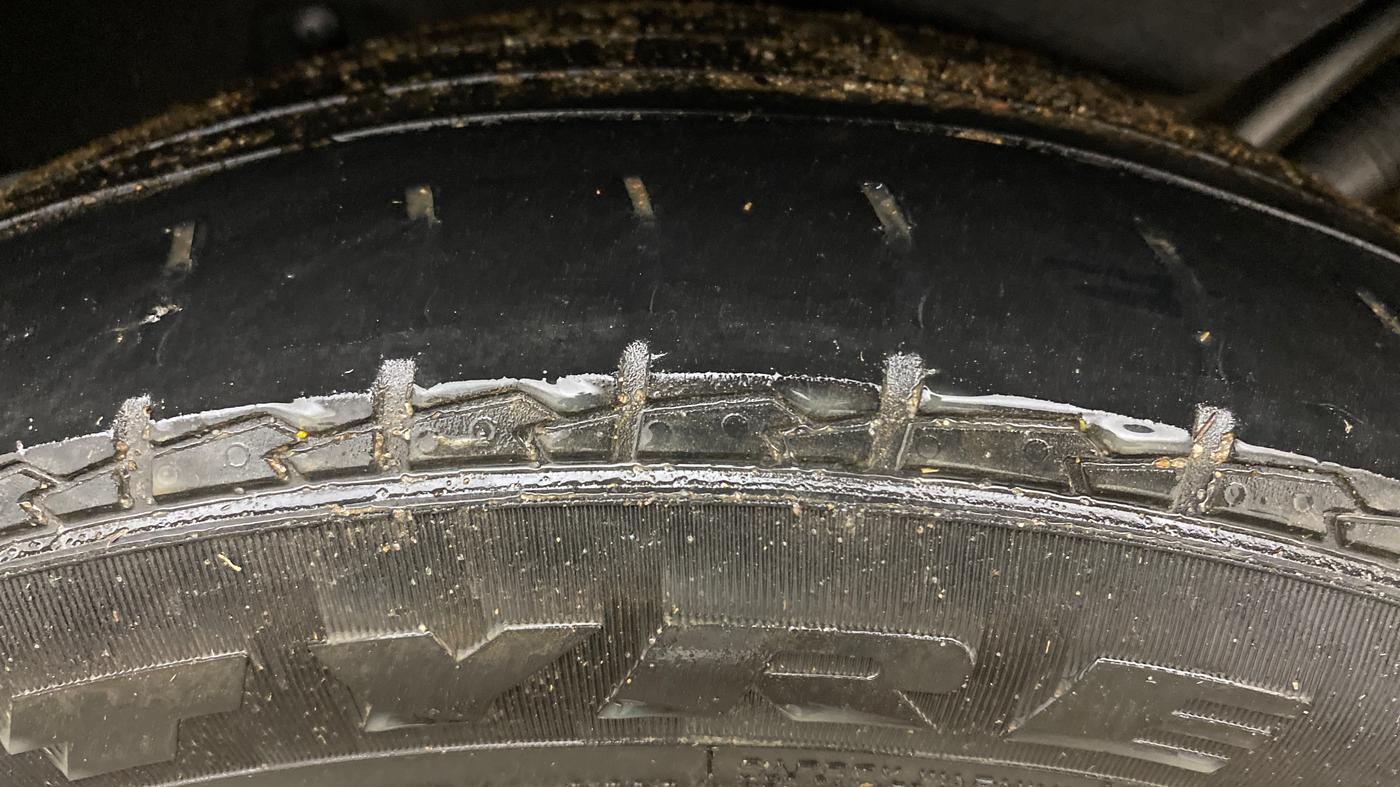 2018 Mahindra MARAZZO M8 7 STR, Diesel, Manual, 1,16,231 km, Left Rear Tyre Tread