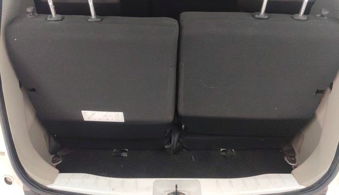 2023 Renault TRIBER RXZ, Petrol, Manual, 33,265 km, Boot Inside