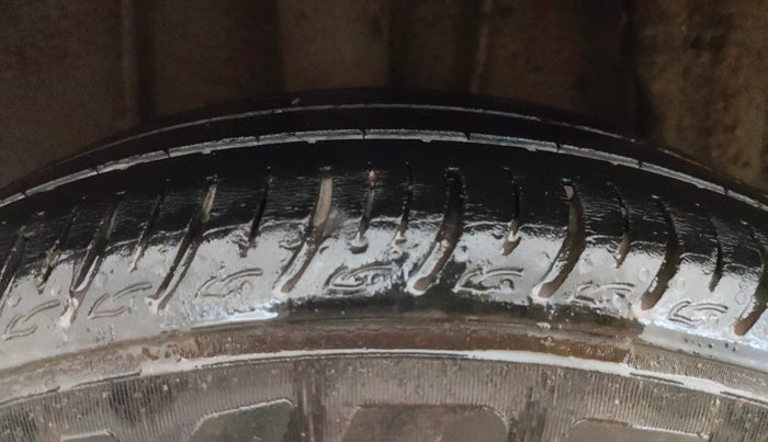 2023 Renault TRIBER RXZ, Petrol, Manual, 33,265 km, Right Rear Tyre Tread