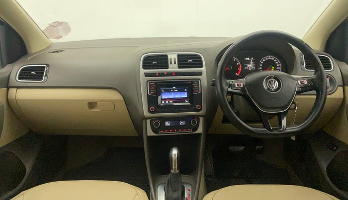 2017 Volkswagen Vento HIGHLINE PLUS 1.2 AT 16 ALLOY, Petrol, Automatic, 49,729 km, Dashboard