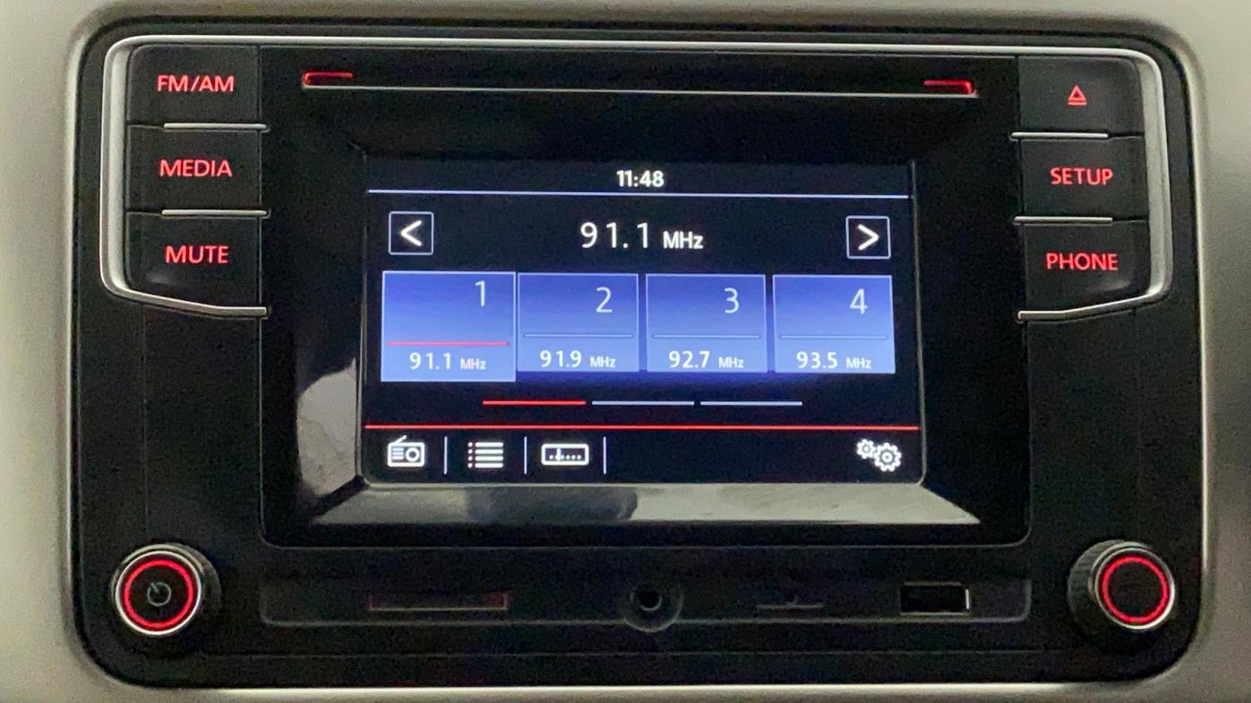 2017 Volkswagen Vento HIGHLINE PLUS 1.2 AT 16 ALLOY, Petrol, Automatic, 49,873 km, Infotainment System