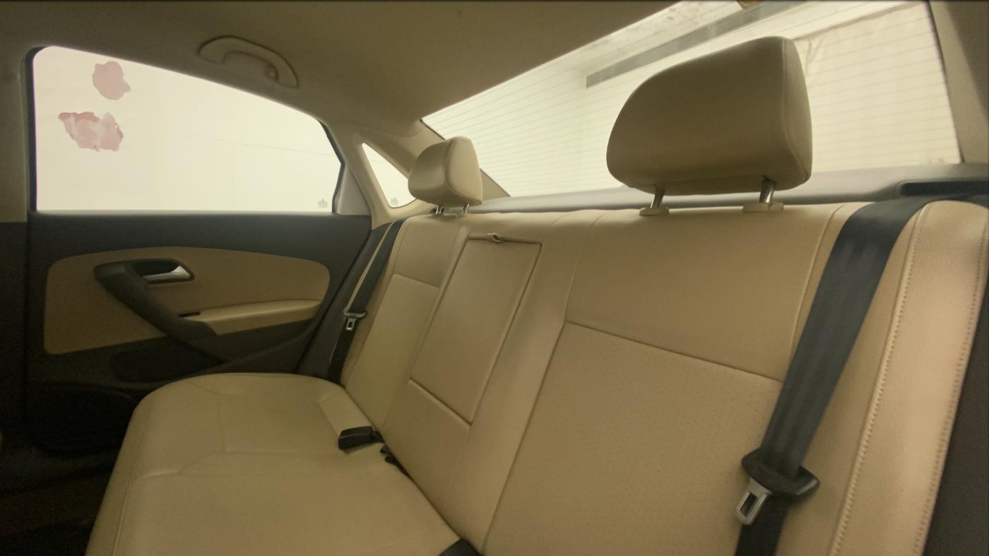 2017 Volkswagen Vento HIGHLINE PLUS 1.2 AT 16 ALLOY, Petrol, Automatic, 49,873 km, Right Side Rear Door Cabin
