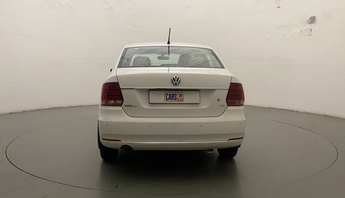 2017 Volkswagen Vento HIGHLINE PLUS 1.2 AT 16 ALLOY, Petrol, Automatic, 49,729 km, Back/Rear