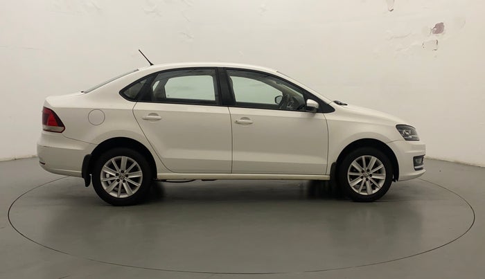 2017 Volkswagen Vento HIGHLINE PLUS 1.2 AT 16 ALLOY, Petrol, Automatic, 49,729 km, Right Side