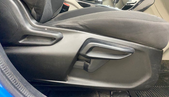 2020 Tata NEXON XZA PLUS (O) DIESEL, Diesel, Automatic, 75,437 km, Driver Side Adjustment Panel