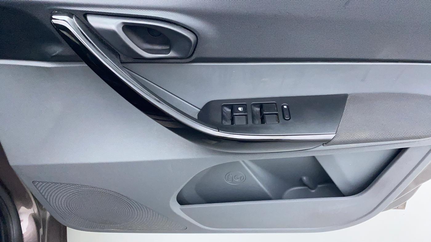 2018 Tata TIGOR XT  REVOTORQ, Diesel, Manual, 19,161 km, Driver Side Door Panels Control