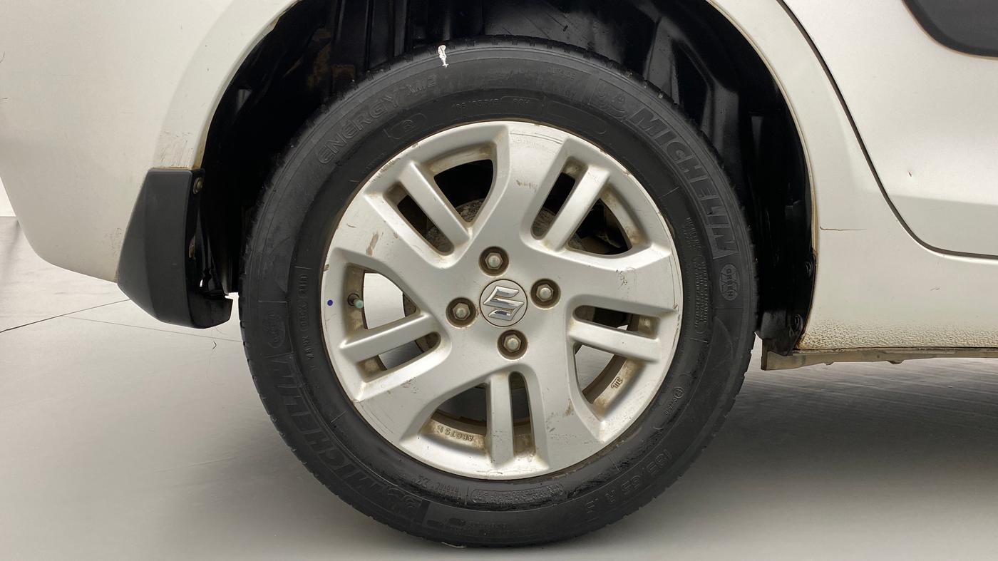 2014 Maruti Swift Dzire ZDI, Diesel, Manual, 98,087 km, Right Rear Wheel