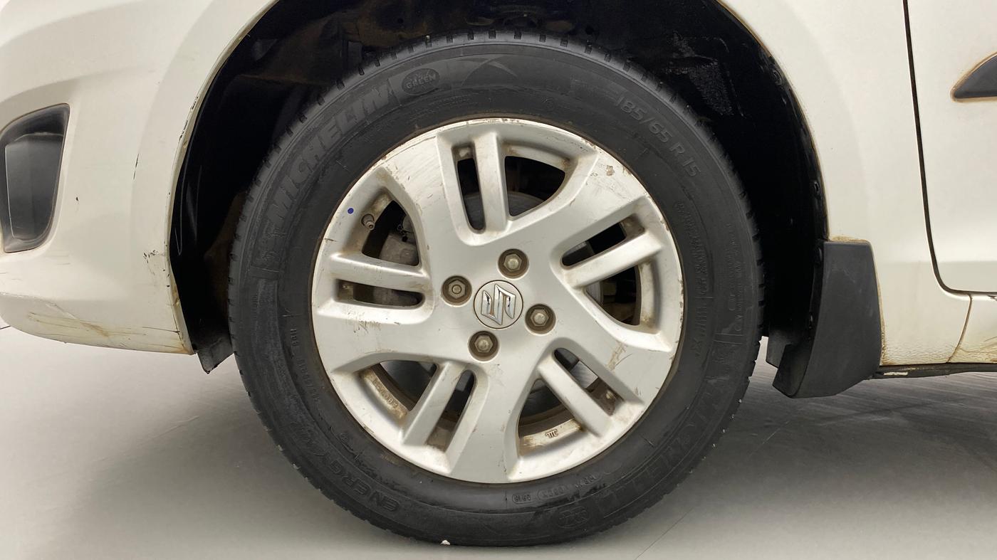 2014 Maruti Swift Dzire ZDI, Diesel, Manual, 98,087 km, Left Front Wheel