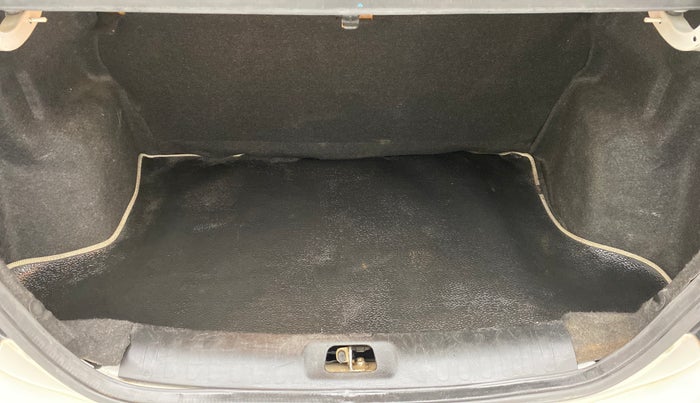 2014 Maruti Swift Dzire ZDI, Diesel, Manual, 98,087 km, Boot Inside