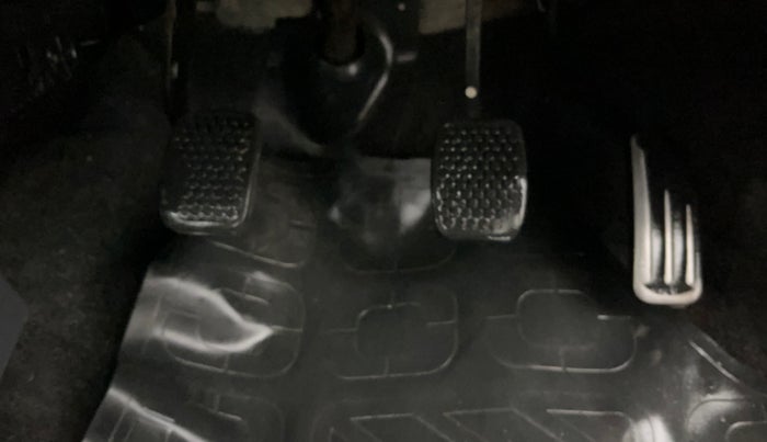 2014 Maruti Alto 800 LX CNG, CNG, Manual, 84,326 km, Pedals