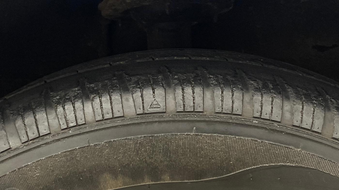 2015 Hyundai Xcent S 1.2, Petrol, Manual, 33,166 km, Right Front Tyre Tread