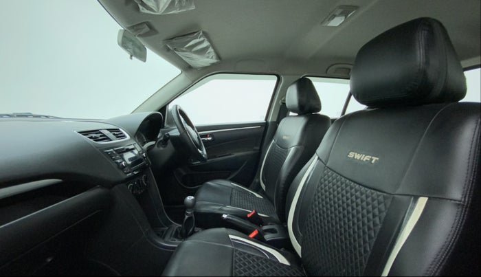 2014 Maruti Swift VXI, Petrol, Manual, 44,292 km, Right Side Front Door Cabin