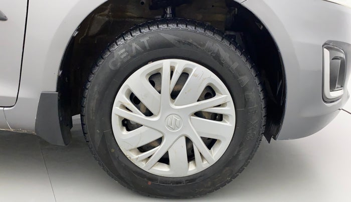 2014 Maruti Swift VXI, Petrol, Manual, 44,292 km, Right Front Wheel