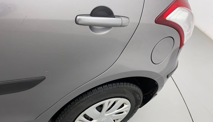 2014 Maruti Swift VXI, Petrol, Manual, 44,292 km, Left quarter panel - Slightly dented