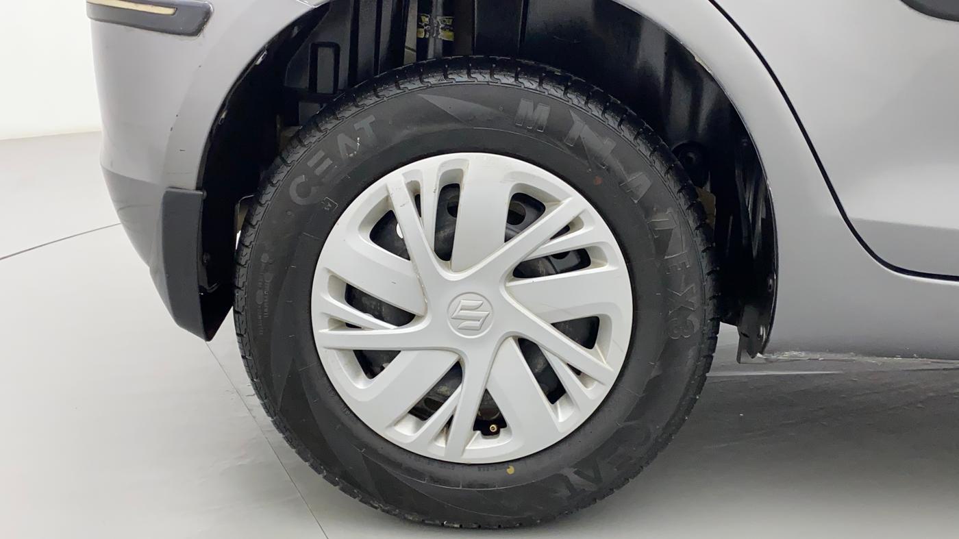 2014 Maruti Swift VXI, Petrol, Manual, 44,292 km, Right Rear Wheel