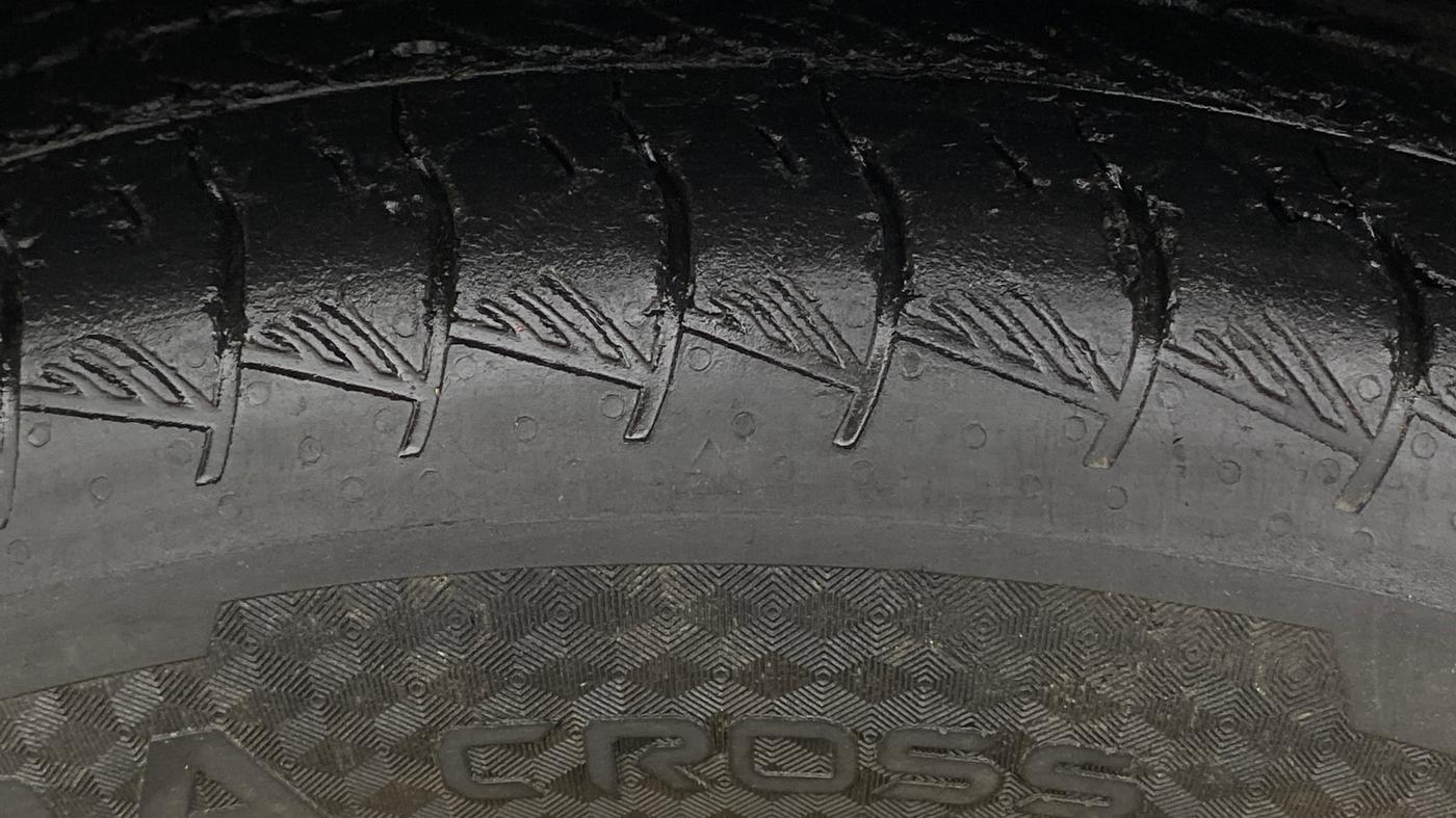 2023 Maruti Grand Vitara ALPHA PLUS HYBRID ECVT, Hybrid, Automatic, 43,096 km, Left Front Tyre Tread