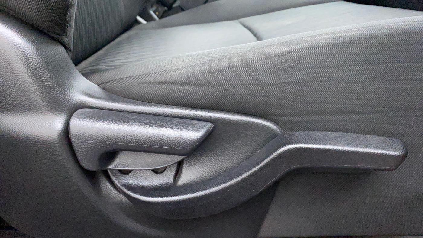 2018 Honda Brio 1.2 VX MT I VTEC, Petrol, Manual, 24,614 km, Driver Side Adjustment Panel