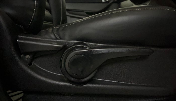 2019 Tata Tiago XZ PLUS PETROL, CNG, Manual, 93,989 km, Driver Side Adjustment Panel