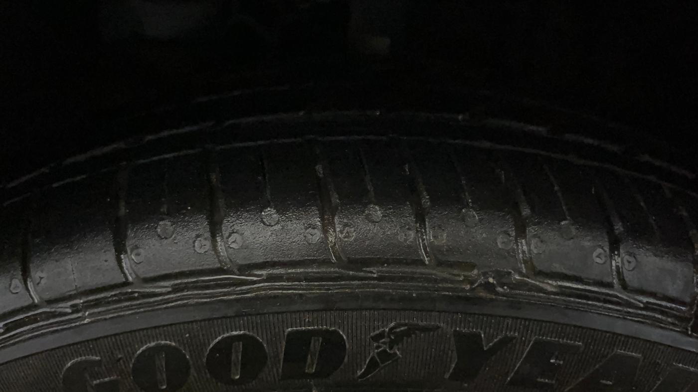 2019 Tata Tiago XZ PLUS PETROL, CNG, Manual, 93,892 km, Left Rear Tyre Tread