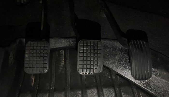 2019 Tata Tiago XZ PLUS PETROL, CNG, Manual, 93,989 km, Pedals