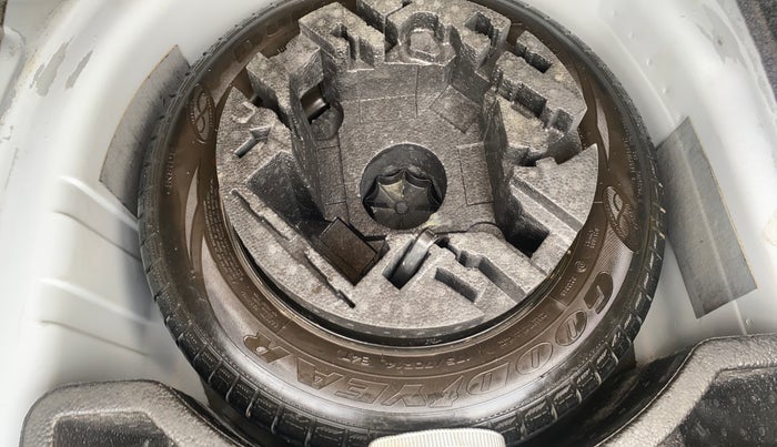 2021 Skoda Rapid 1.0 AMBITION TSI MT, Petrol, Manual, 39,688 km, Spare Tyre