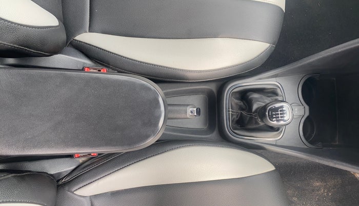 2021 Skoda Rapid 1.0 AMBITION TSI MT, Petrol, Manual, 39,688 km, Gear Lever