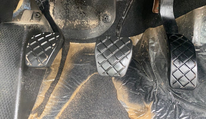 2021 Skoda Rapid 1.0 AMBITION TSI MT, Petrol, Manual, 39,688 km, Pedals