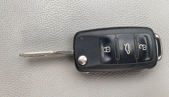 2021 Skoda Rapid 1.0 AMBITION TSI MT, Petrol, Manual, 39,688 km, Key Close Up