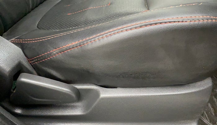 2015 Renault Kwid RXT 0.8, Petrol, Manual, 46,229 km, Driver Side Adjustment Panel