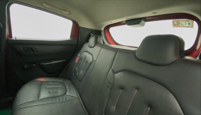 2015 Renault Kwid RXT 0.8, Petrol, Manual, 46,229 km, Right Side Rear Door Cabin