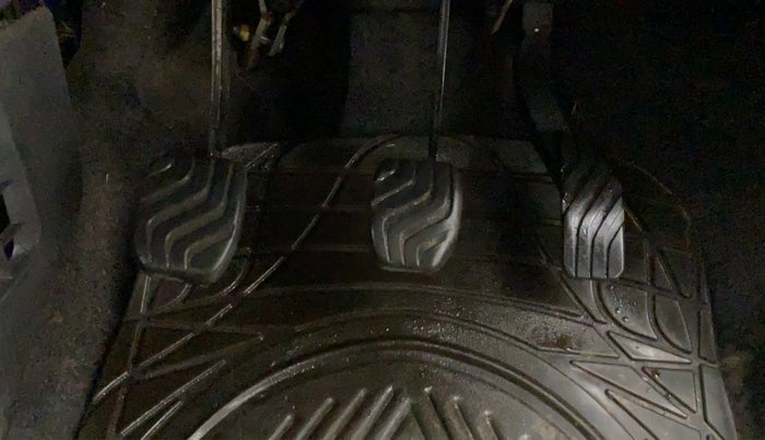 2015 Renault Kwid RXT 0.8, Petrol, Manual, 46,229 km, Pedals