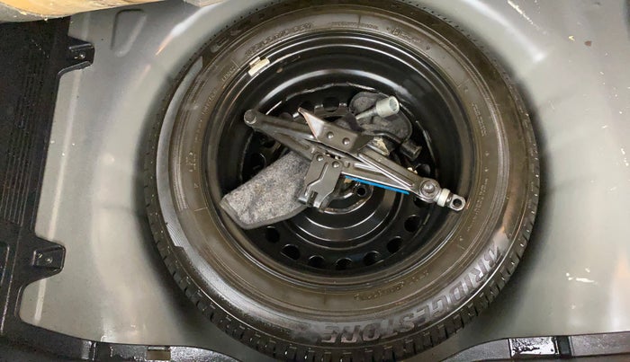 2022 Hyundai NEW I20 ASTA (O) 1.2 MT, Petrol, Manual, 37,724 km, Spare Tyre