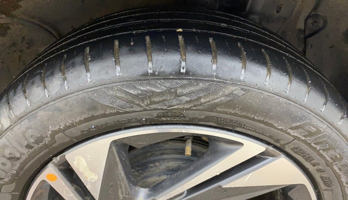 2022 Hyundai NEW I20 ASTA (O) 1.2 MT, Petrol, Manual, 37,724 km, Left Rear Tyre Tread