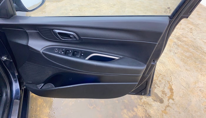 2022 Hyundai NEW I20 ASTA (O) 1.2 MT, Petrol, Manual, 37,724 km, Driver Side Door Panels Control