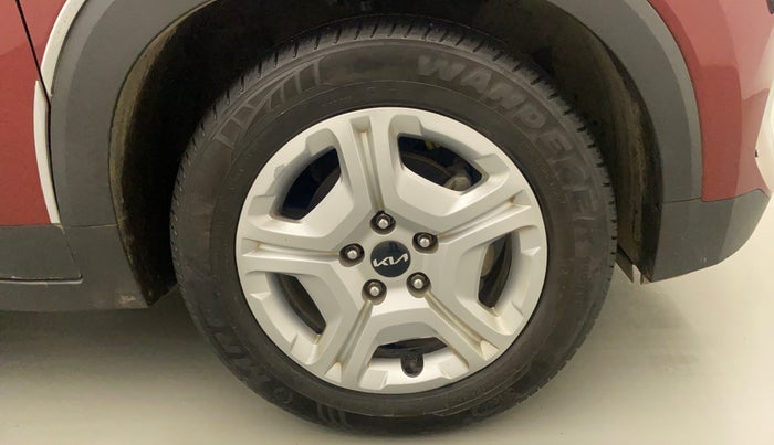 2021 KIA SONET HTK PLUS 1.2, Petrol, Manual, 42,336 km, Right Front Wheel