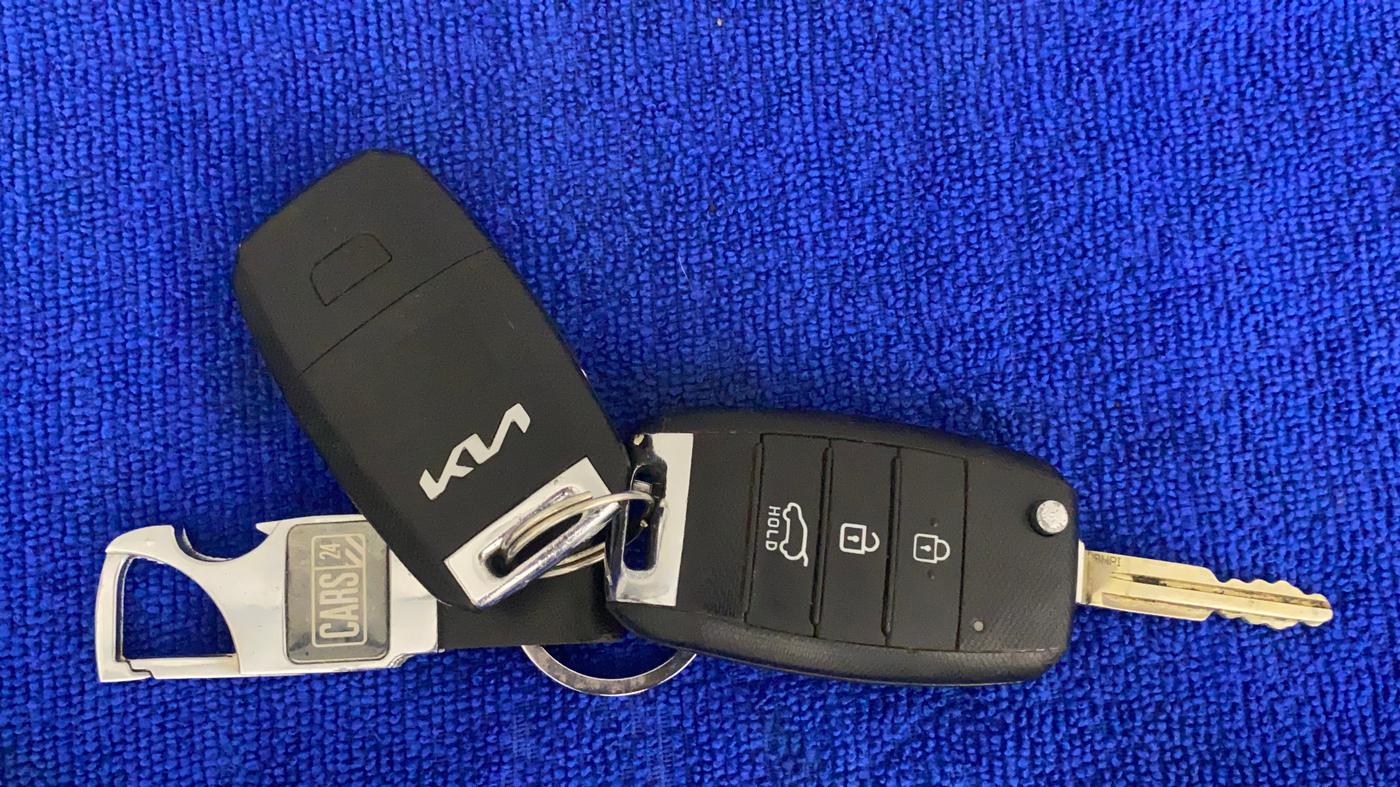 2021 KIA SONET HTK PLUS 1.2, Petrol, Manual, 42,336 km, Key Close Up