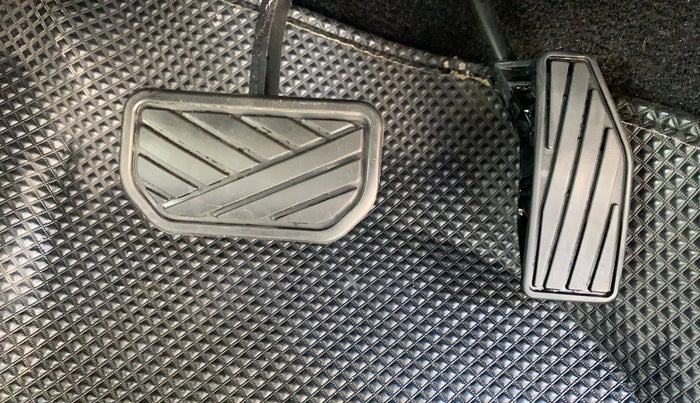 2018 Maruti Baleno ALPHA CVT PETROL 1.2, Petrol, Automatic, 37,448 km, Pedals