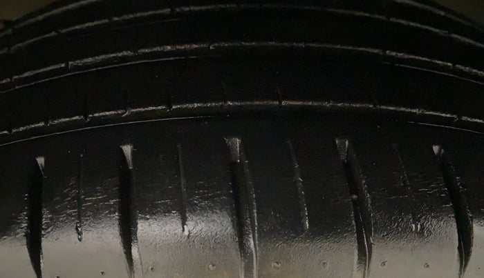 2018 Maruti Baleno ALPHA CVT PETROL 1.2, Petrol, Automatic, 37,448 km, Left Front Tyre Tread