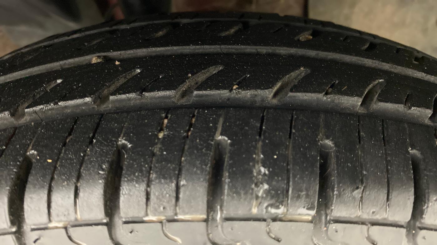 2019 Renault Kwid 1.0 RXT Opt, Petrol, Manual, 19,927 km, Right Front Tyre Tread